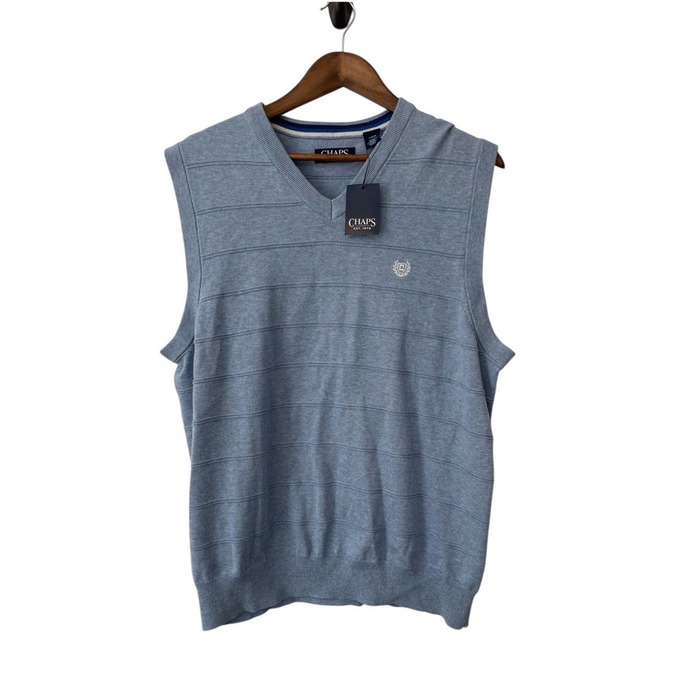 NWT Men's Chaps Light Blue Sweater Vest Crest Size M Academia Preppy Golf